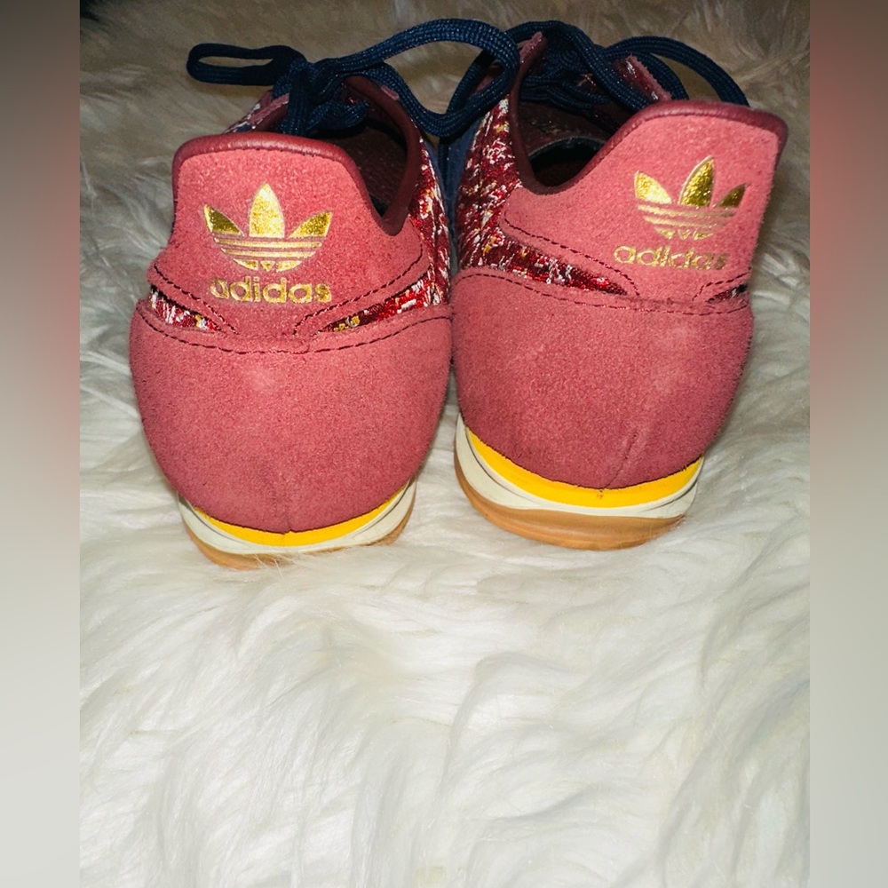 Adidas Originals Woman’s OG Suede Ornate Carpet Sneaker  Athletic Shoes - Picture 3 of 6
